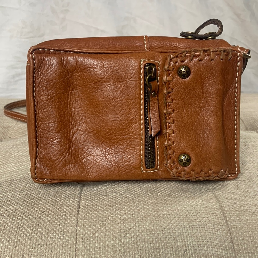 Patricia Nash Leather Crossbody/wristlet